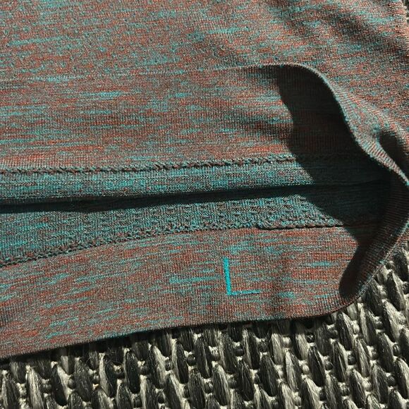 Lululemon Metal Vent Tech Short Sleeve 2.0 - Picture 4 of 7